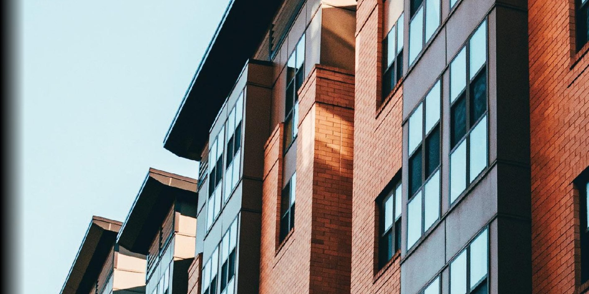 LU-95s Landmark Builder's Choice tilt-turn aluminum window